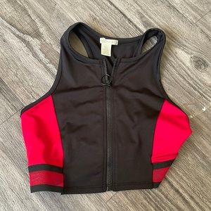 Black & red crop top